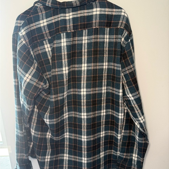 Oversized Flannel - Picture 3 of 5